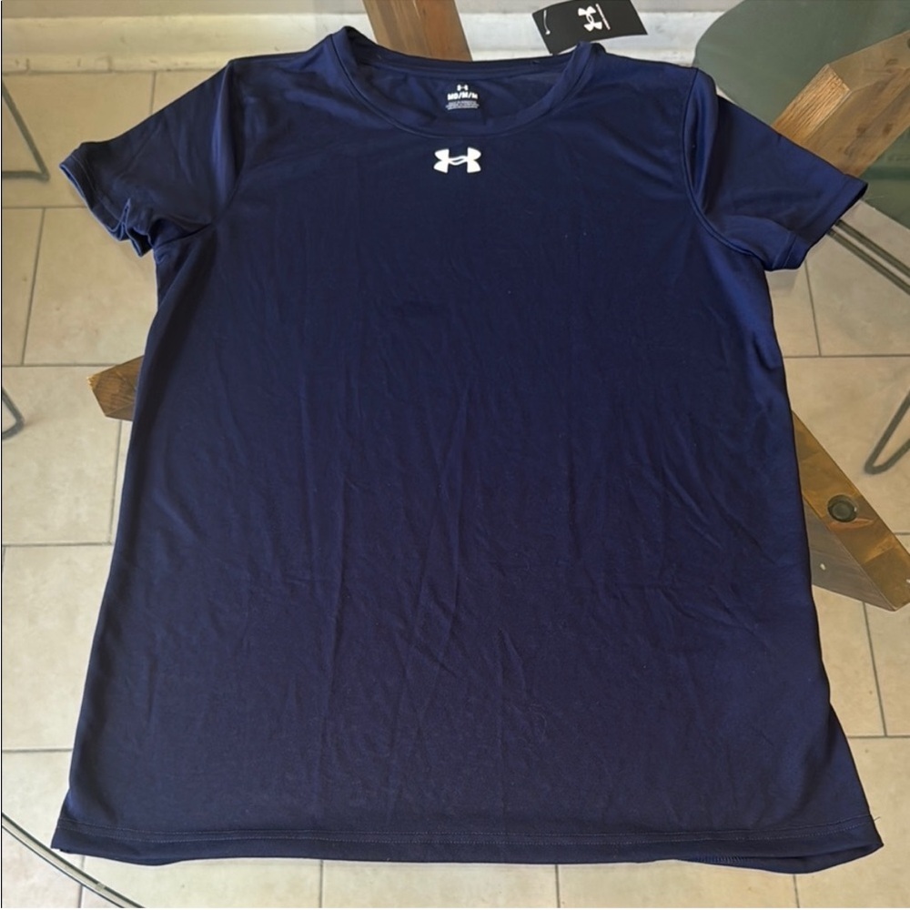 Women’s Navy Blue Short Sleeve Tee with Breathable Fabric and Relaxed Fit